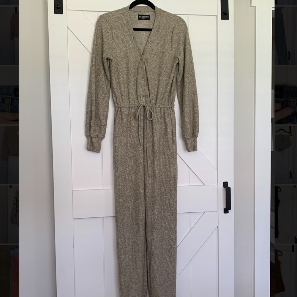 NWOT Kittenish Olive you button down jumpsuit, size M - Picture 4 of 4